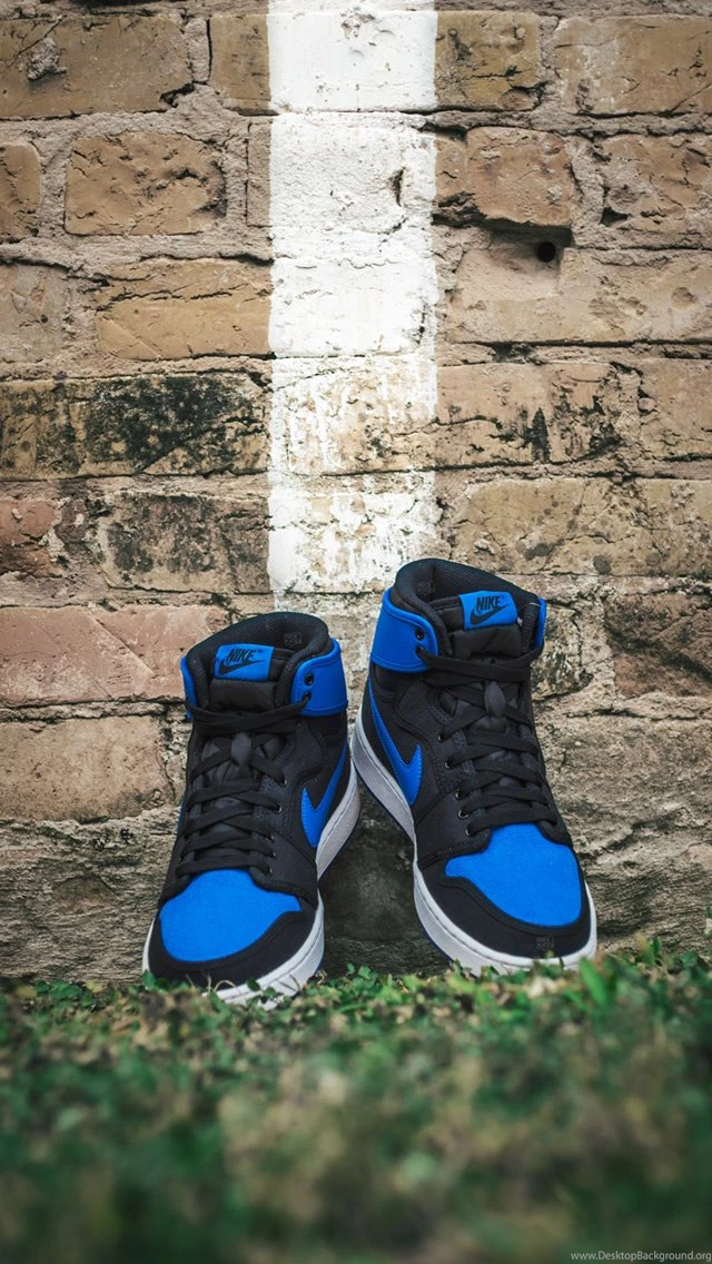 Weekly Wallpaper: Air Jordan 1 KO "Sport Blue"