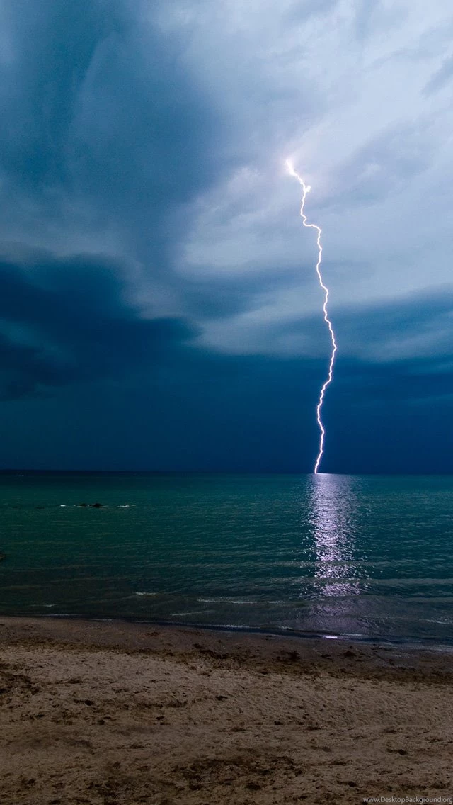 Lightning iPhone 5s Wallpapers