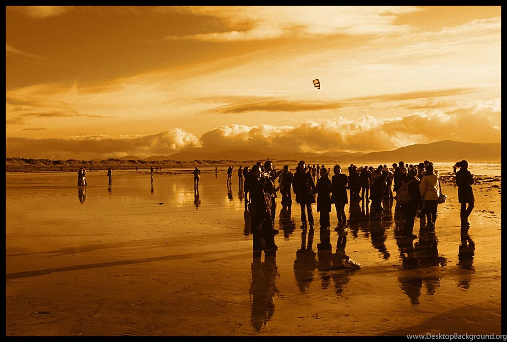 BeachX2: Meeting On Beach Wallpapers