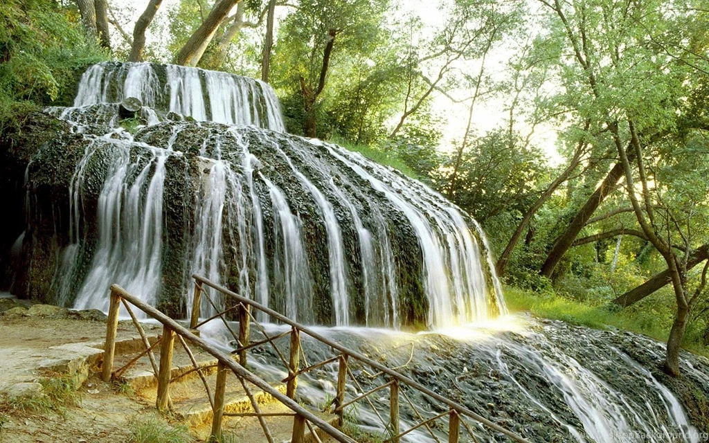 Desktop Wallpapers · Gallery · Nature · Waterfalls Computer ...