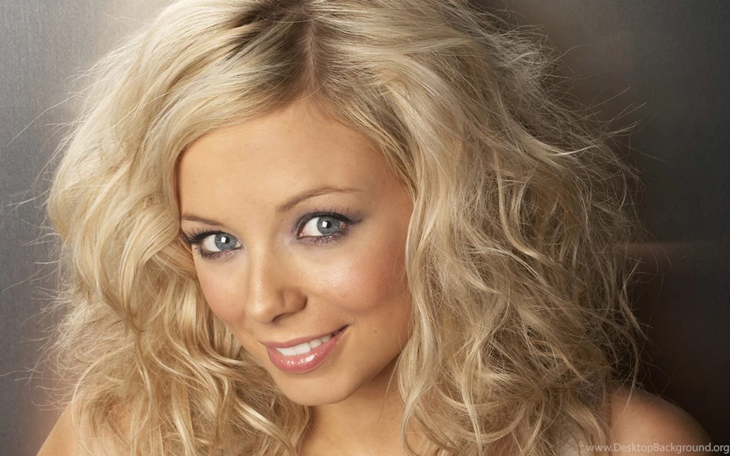 Top Elisha Cuthbert 67 Wallpapers