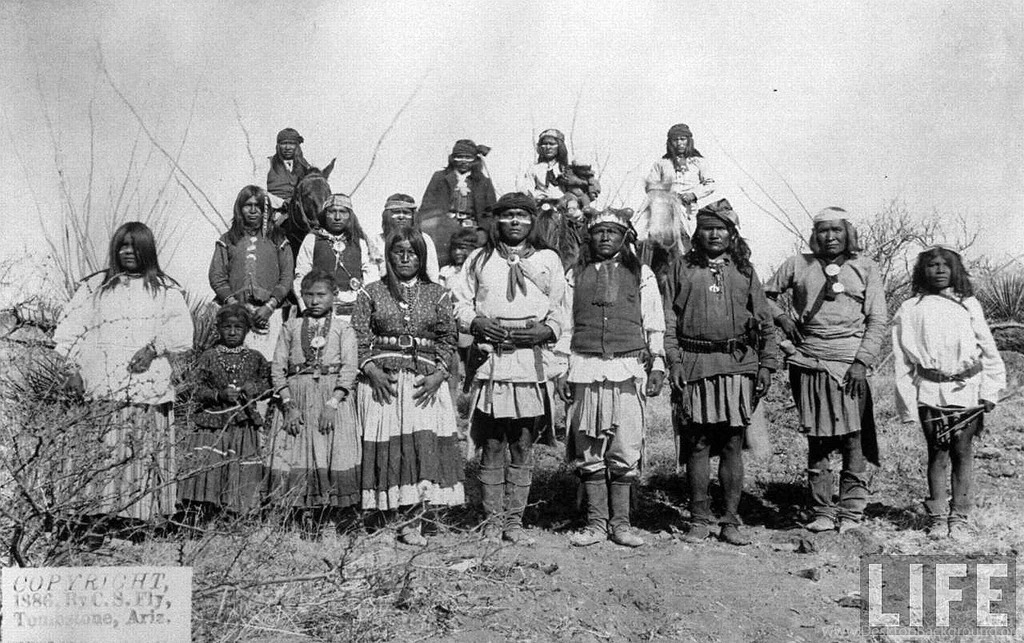 BAND OF CHIRICAHUA APACHE INDIANS WALLPAPER   (