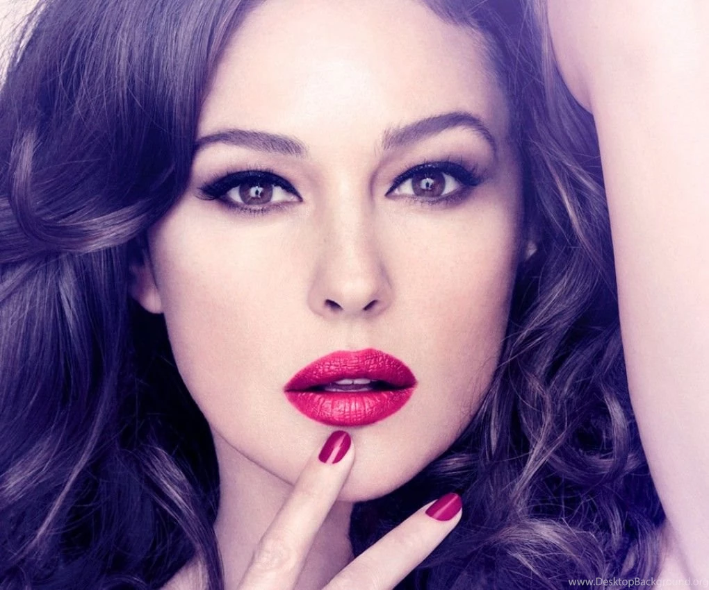 HD Monica Bellucci Wallpapers