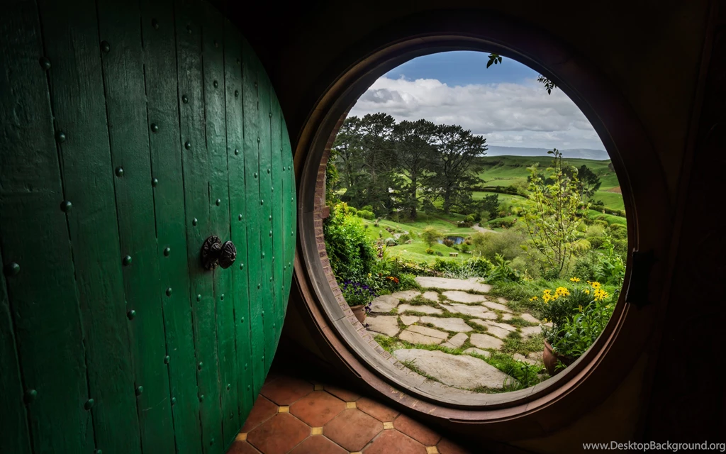 The Hobbit House Door Wallpapers