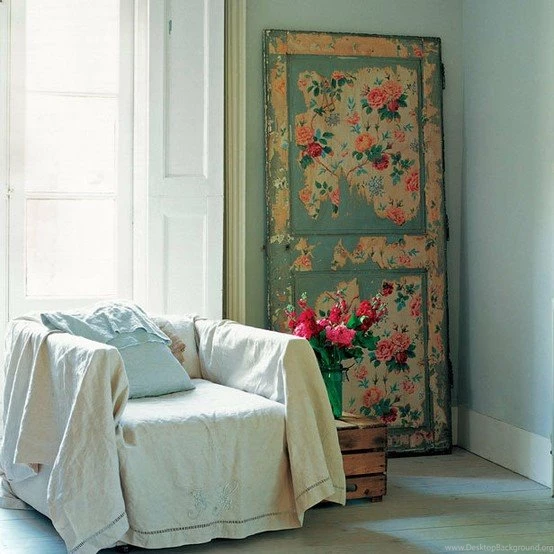 10 Cool Ideas To Decorate Your Doors With Wallpapers   Shelterness
