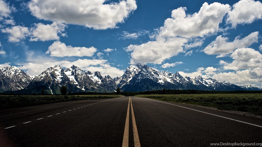 Highway Headed To The Grand Teton National Park Wallpapers ...