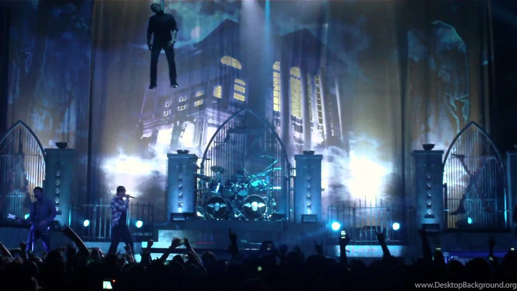 Avenged Sevenfold Nightmare (Live, 02/13/2011) YouTube