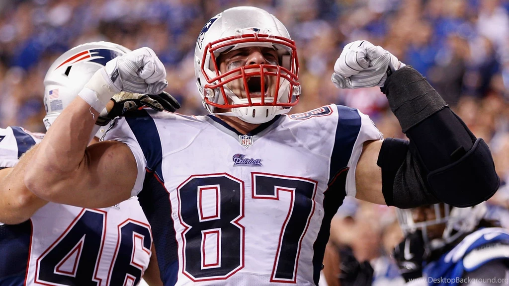 Amazon Reportedly Pulls Gronkowski Erotic Novel Over Myra Kraft Patch