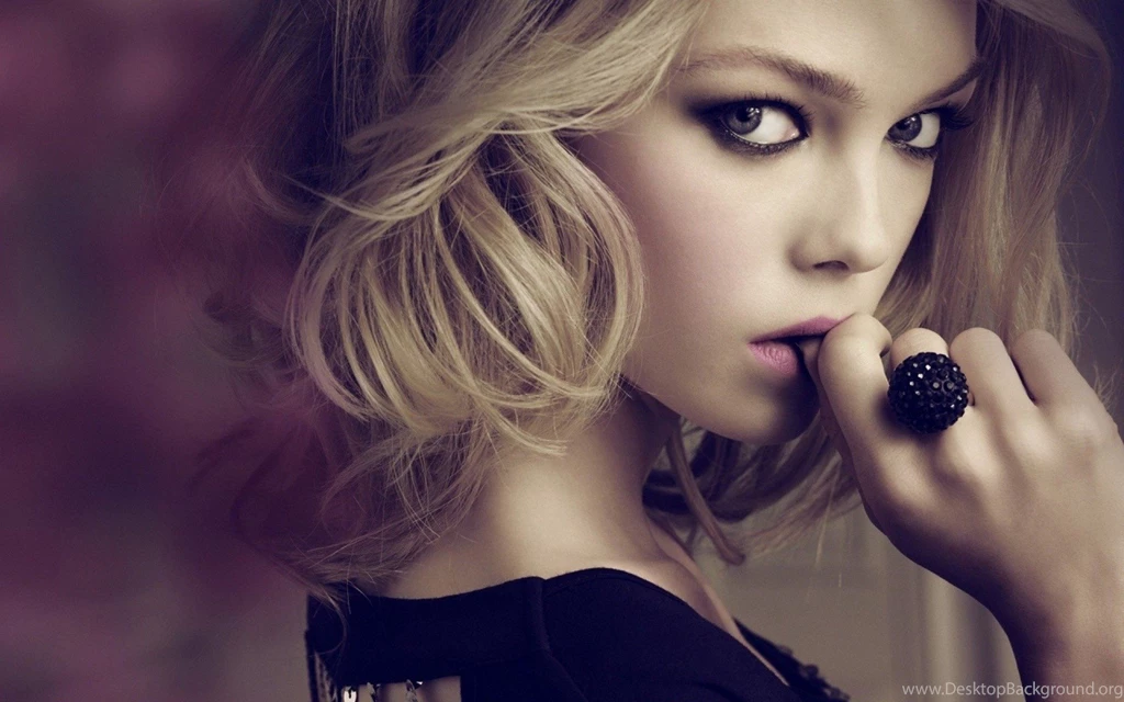 Siri Tollerod Norwegian Models Wallpapers HD Free Download