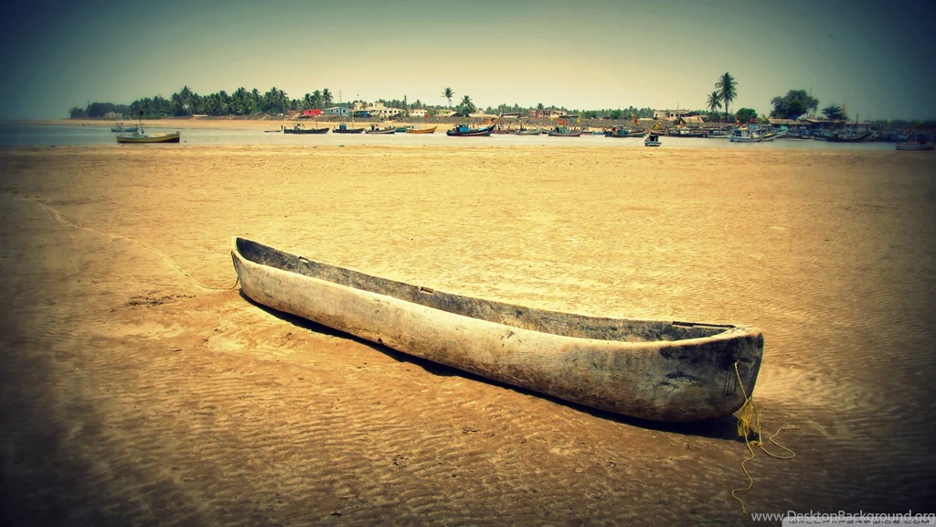 Old Wooden Canoe HD Desktop Wallpapers : High Definition : Mobile