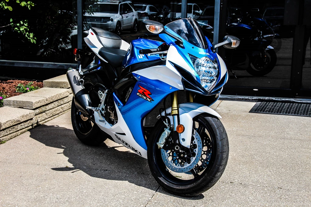 Suzuki GSX 750 Wallpapers 2015