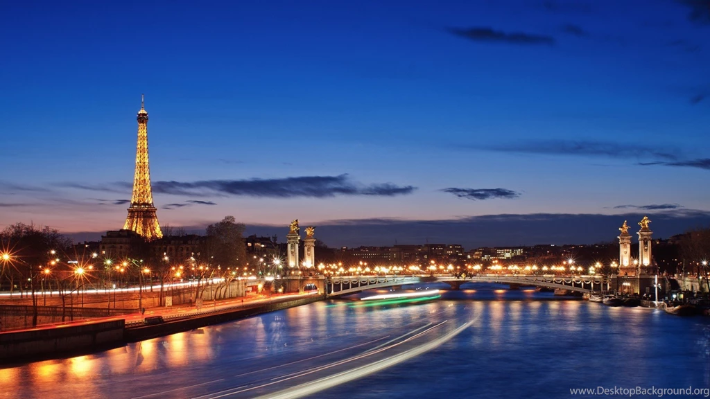 Eiffel Tower At Night Wallpapers Widescreen
