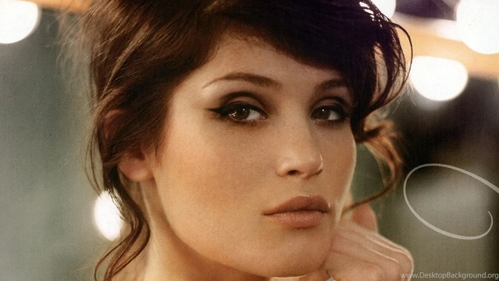 Hot HD Gemma Arterton Wallpapers