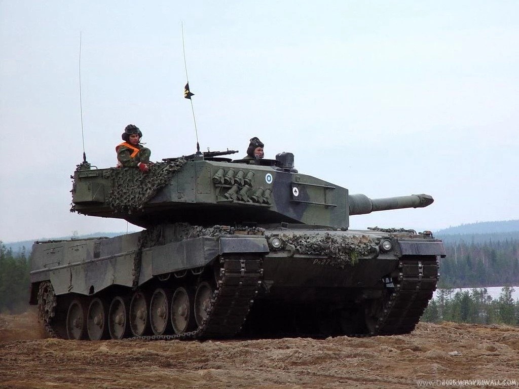 Leopard 2A5 Leopard 2A6 Tank