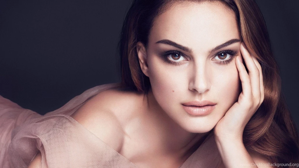 Natalie Portman Hollywood Actress Wallpapers HD Download