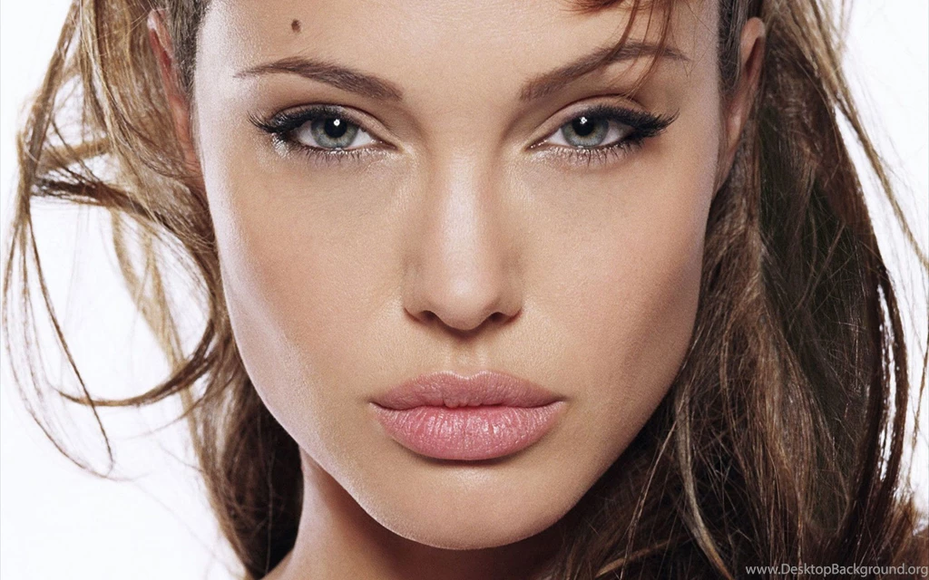 Angelina Jolie HD Wallpapers