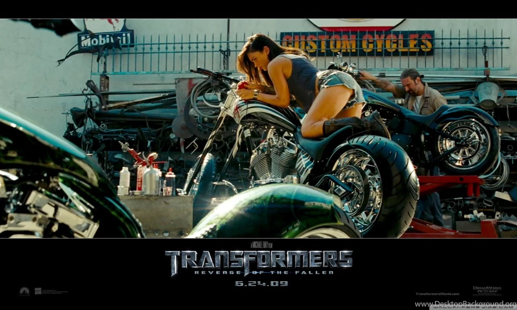 Megan Fox 2009 Transformers Revenge Of The Fallen HD Desktop ...