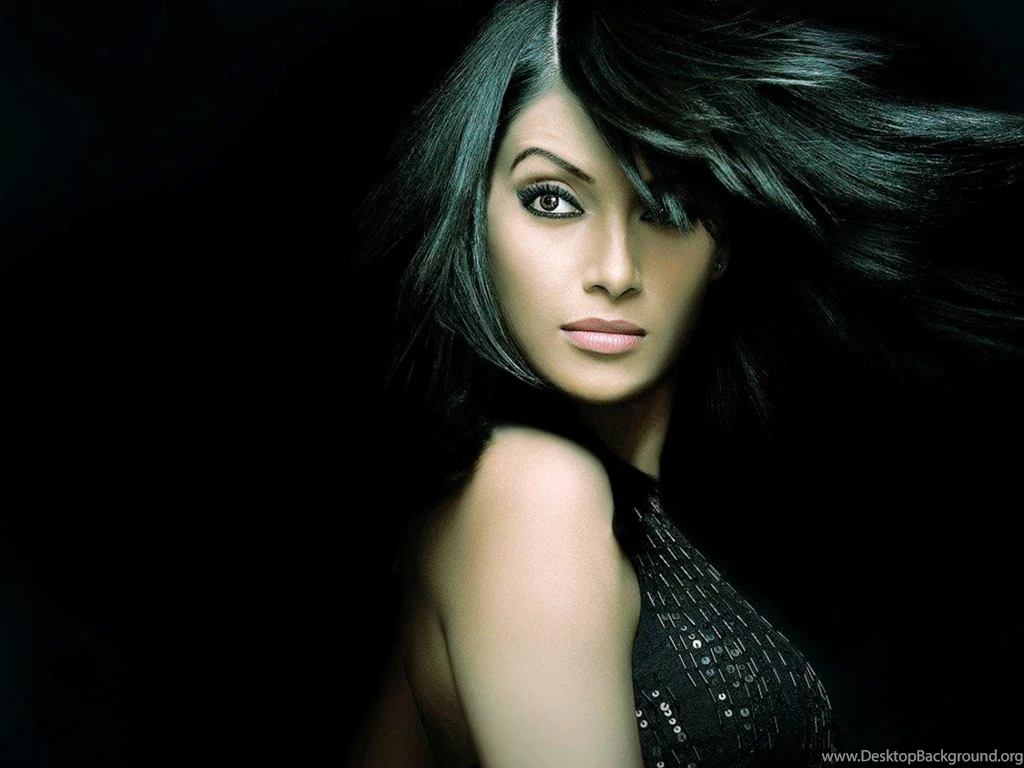 Bipasha Basu HD Wallpapers