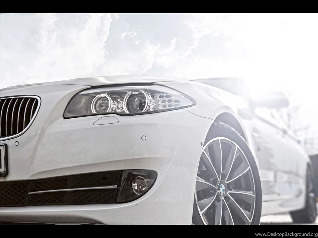 White BMW Series 5 Headlights Close Up Desktop Wallpapers ...