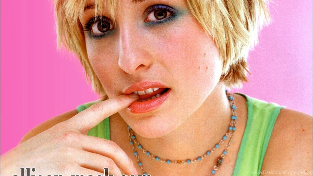 Allison Mack 2088 Allison Mack VIP Wallpapers