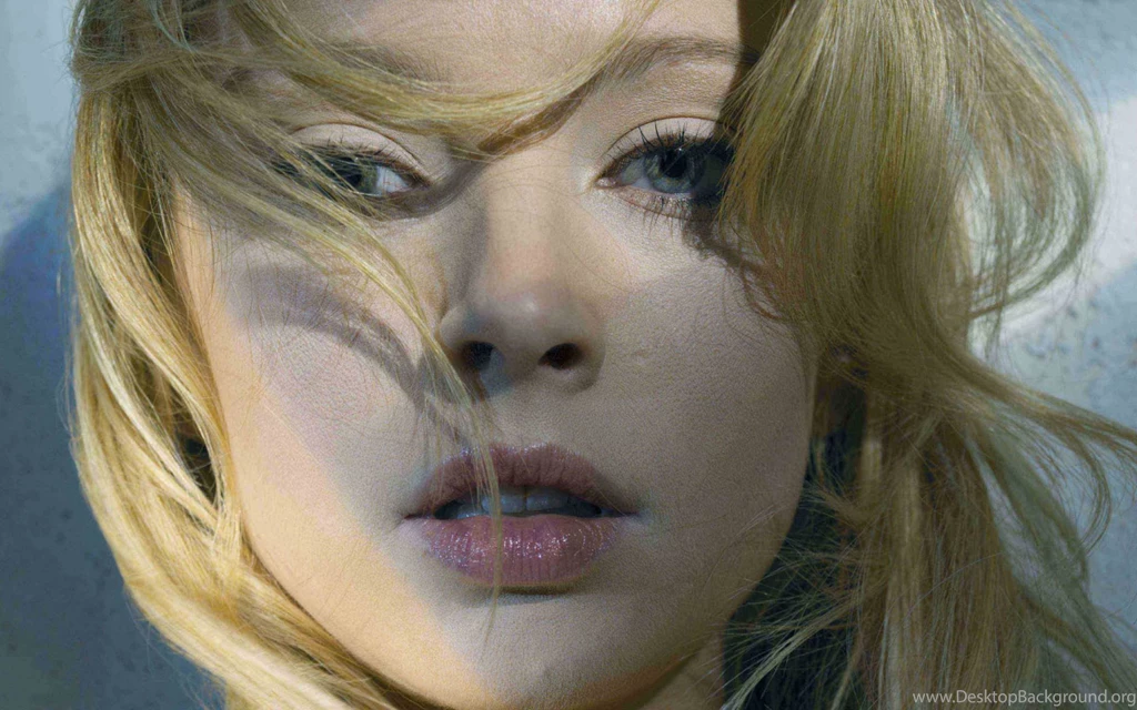 Elisabeth Harnois Wallpapers