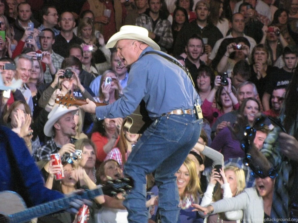 Garth Brooks The Rescue Party In Nashville – Show 6