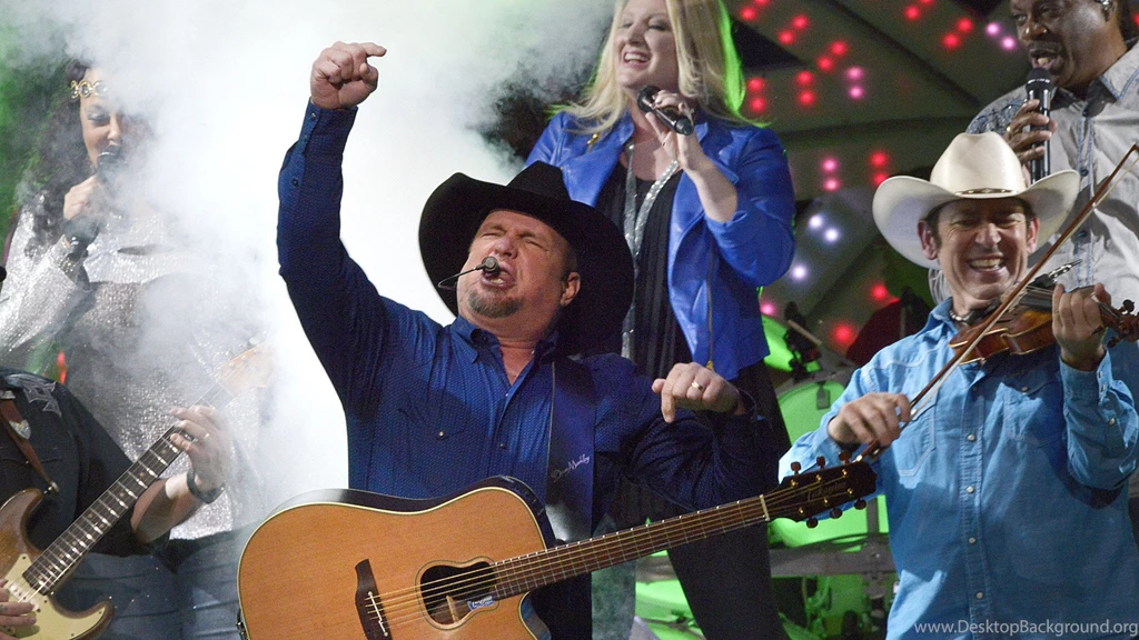 Photos: Garth Brooks At BB&T Center In Sunrise   Southflorida.com