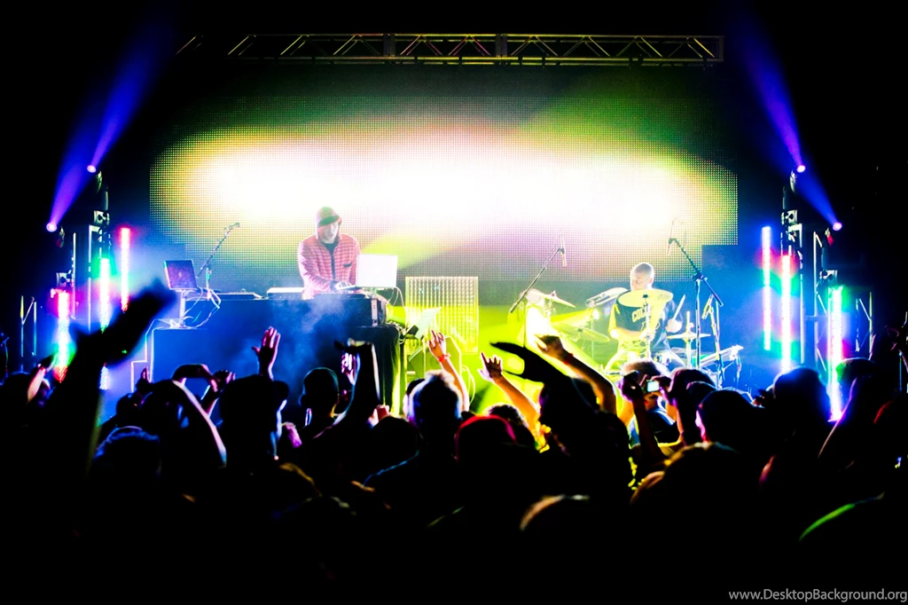 1685x1123px Pretty Lights