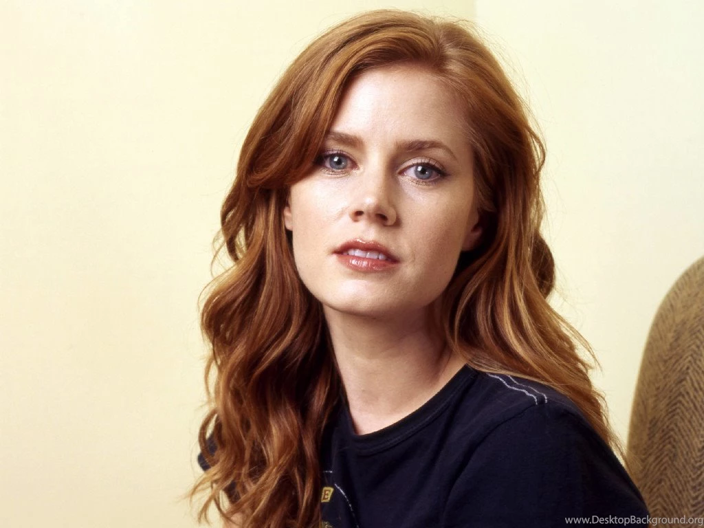 15 Female Celebs With Adult Film Look A likes