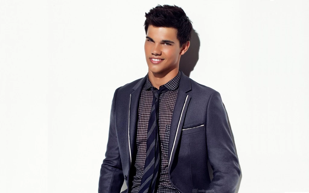 Taylor Lautner HD Wallpapers For Desktop Download