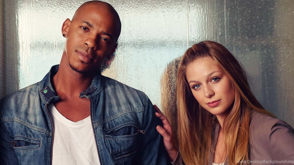 12 Supergirl HD Wallpapers