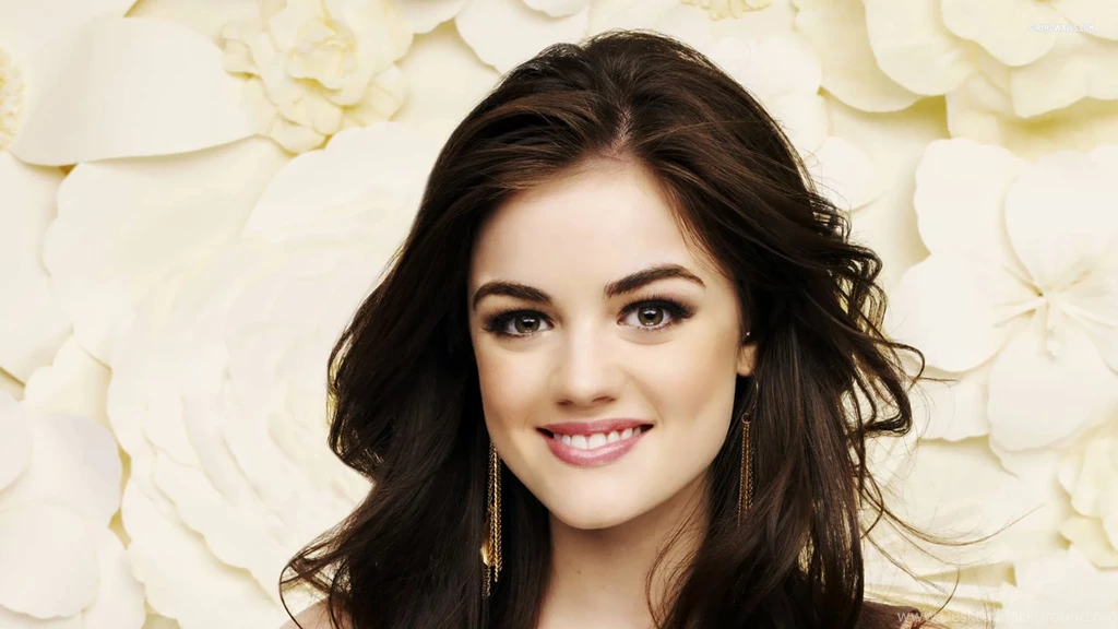 Lucy Hale HD Wallpapers For Desktop Download