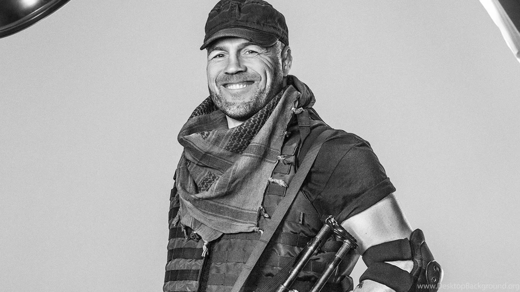 Expendables Randy Road Posing Randy Couture For The Expendables 3 ...