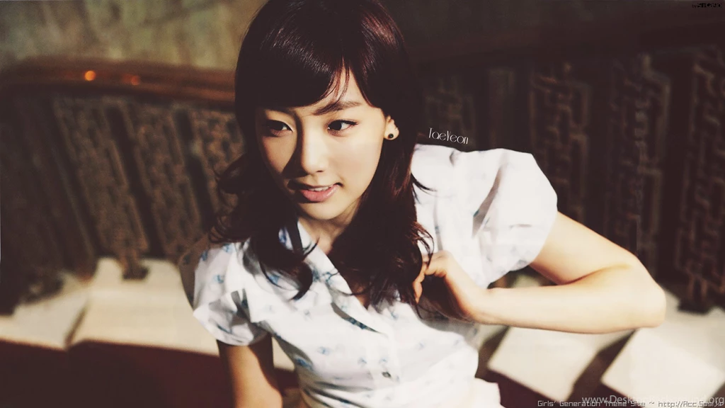 100506 Taeyeon @ Midnight Sun Musical Wallpapers + Download