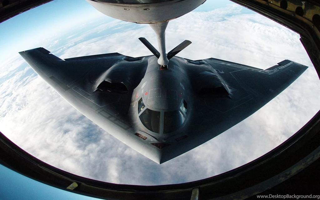 B 2 Spirit Stealth Bomber