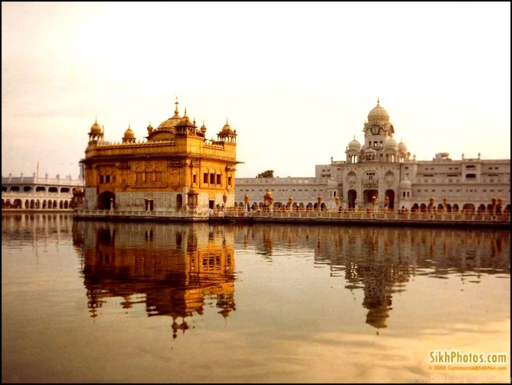 Free Ringtones And Wallpapers   4 Items