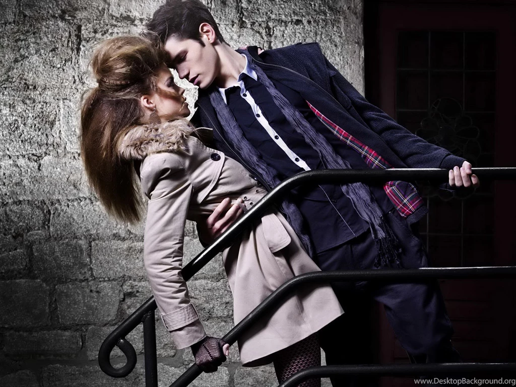 Sweet Love Couple Wallpapers