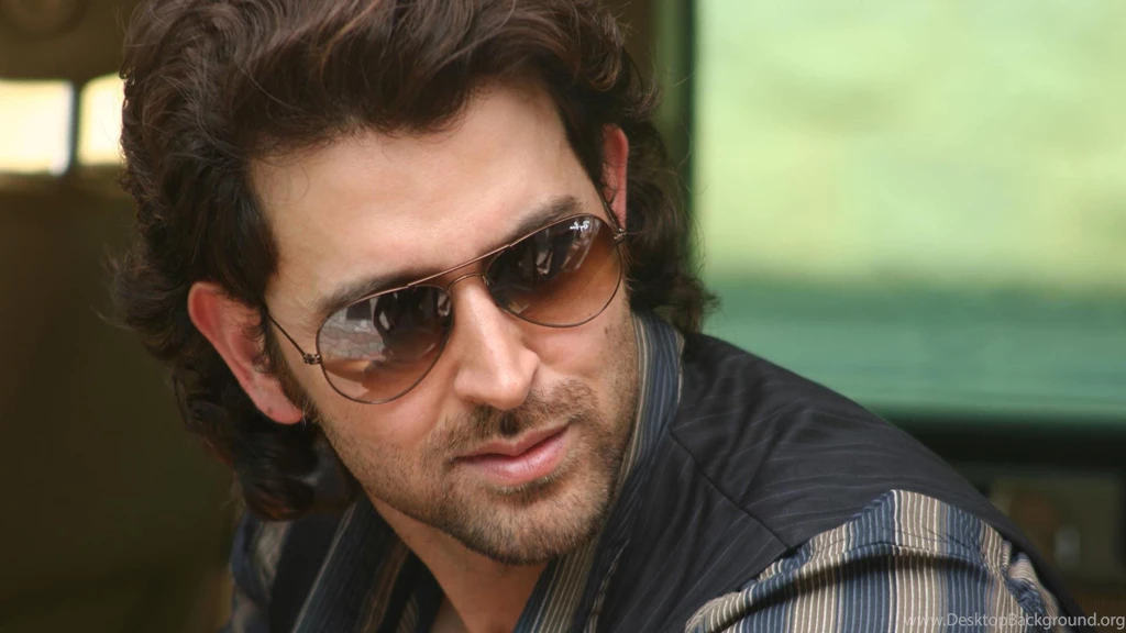 Rocking Bollywood Star Hrithik Roshan Latest Pic Collection ...