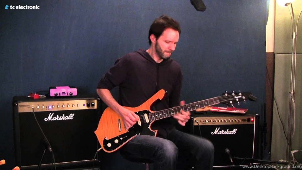 Paul Gilbert (Mr. Big) Demoing The Ditto Looper YouTube