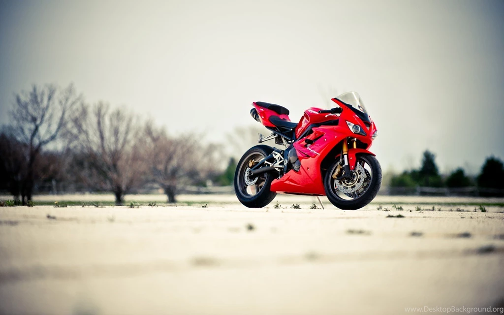 Red Motorcycle Triumph Daytona 675 Wallpapers 45366