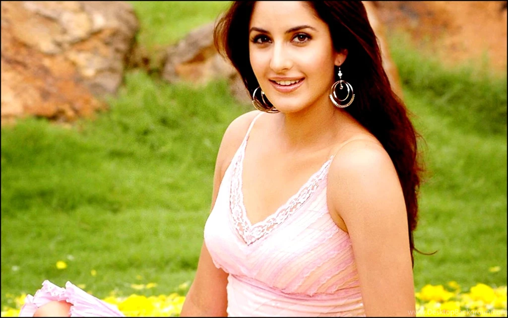 Bollywood Actress Wallpapers Hd Free Download   2 Items