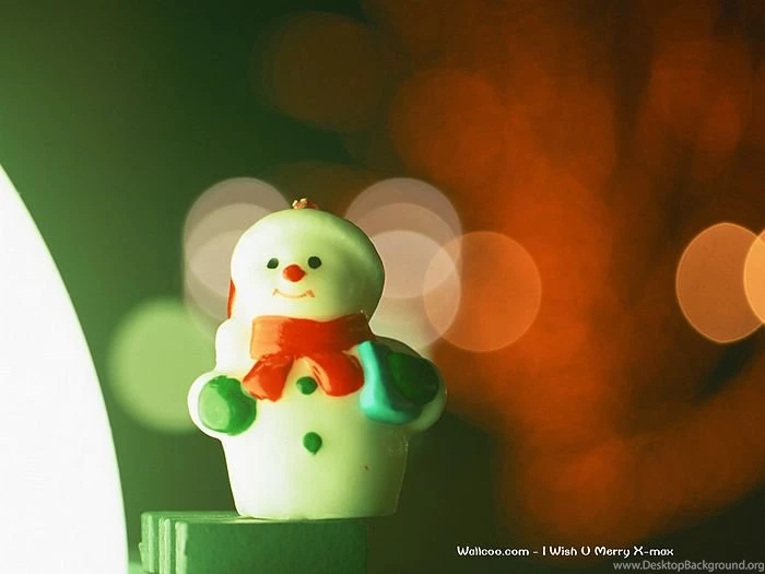 Cute Little Snowman Candle   Christmas Snowman Wallpaper1 ...