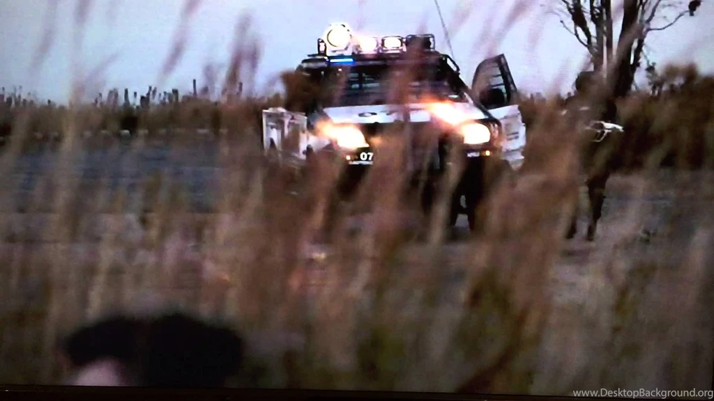 Toyota Hilux District 9 Wallpapers