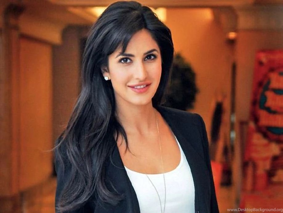 Katrina Kaif Sweet HD Wallpaper Images