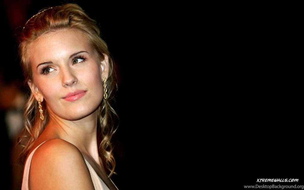 Maggie Grace Wallpapers