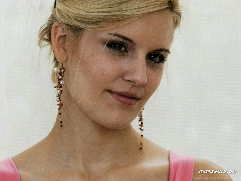 Maggie Grace Wallpapers