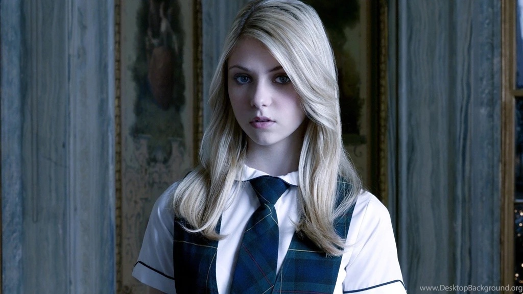 Cool Girls In School Backgrounds Wallpapers