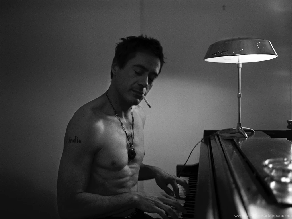 Robert Downey Jr Wallpapers