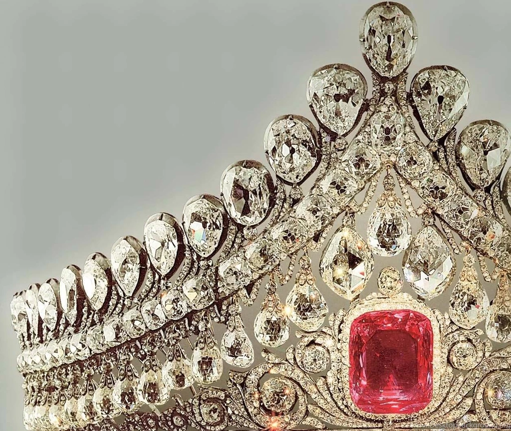 Crown Wallpapers