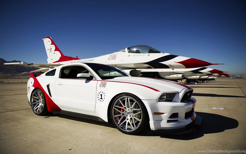 U.S. Air Force Thunderbirds And 2014 Ford Mustang GT